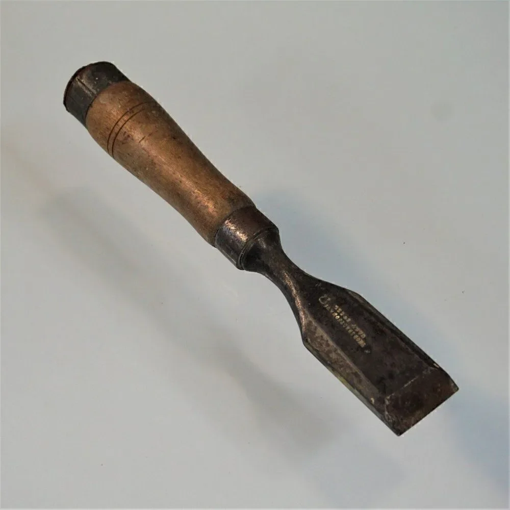 Vintage Antique Thomas Ibbotson Cast Steel Chisel Woodworking Tool